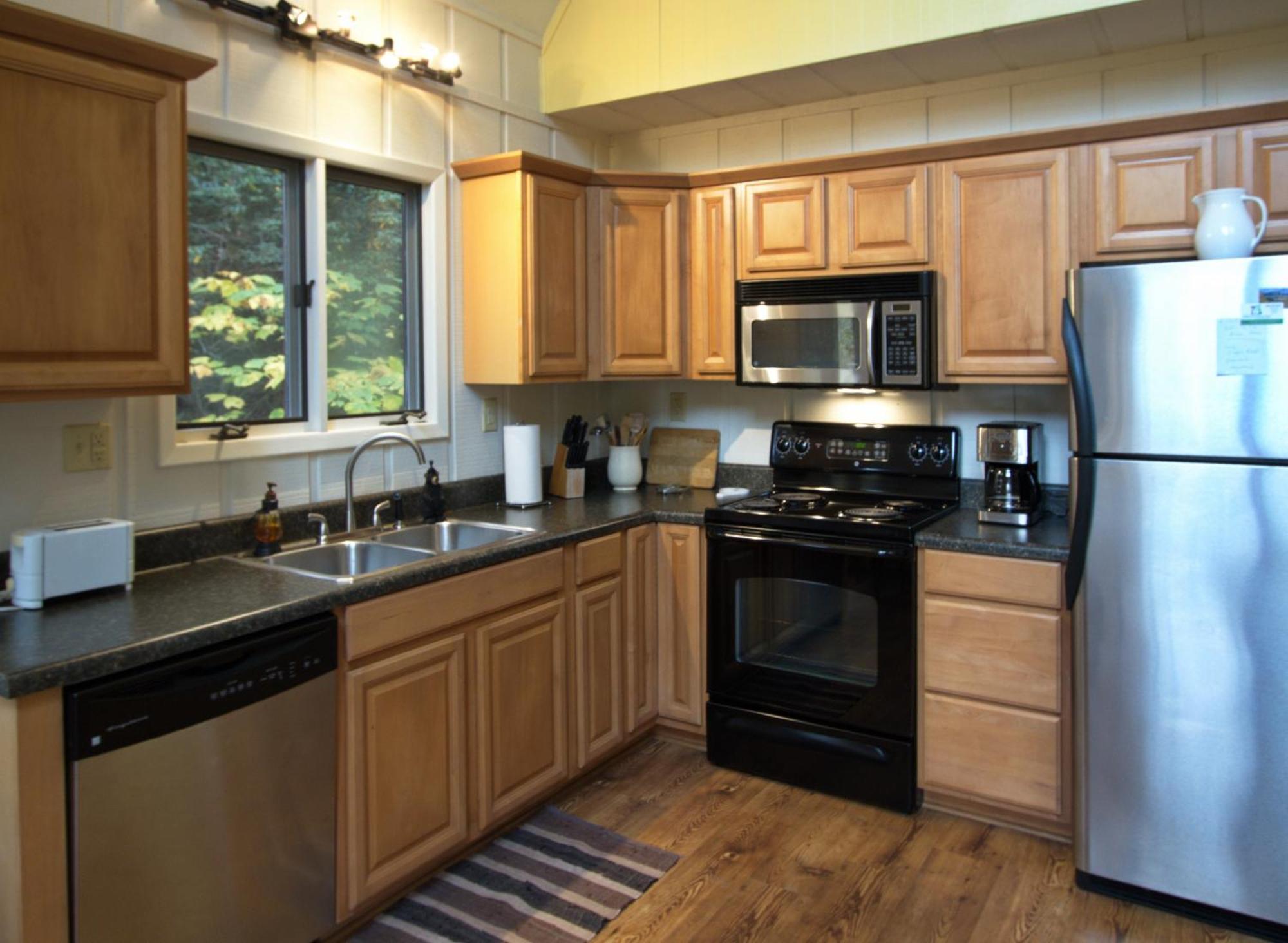 Mt Mitchell Cabin Rentals Busick Room photo