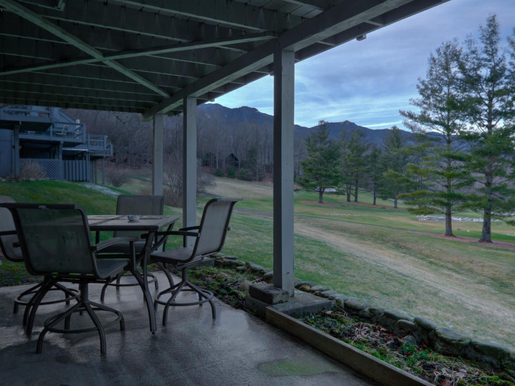 Mt Mitchell Cabin Rentals Busick Room photo